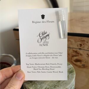 Régime des Fleurs Little Flower Fragrance Vial